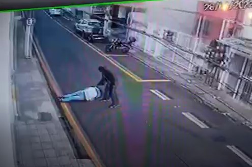 Vídeo mostra Cristyan sendo assassinado em Resende