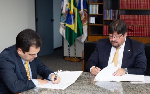 MP e TCE vão fiscalizar aplicação de verbas do ‘leilão da CEDAE’
