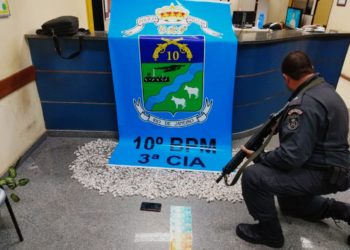 Jovem é detida com drogas em Valença