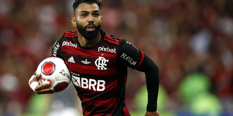 Flamengo estreia na Copa Libertadores nesta terça-feira