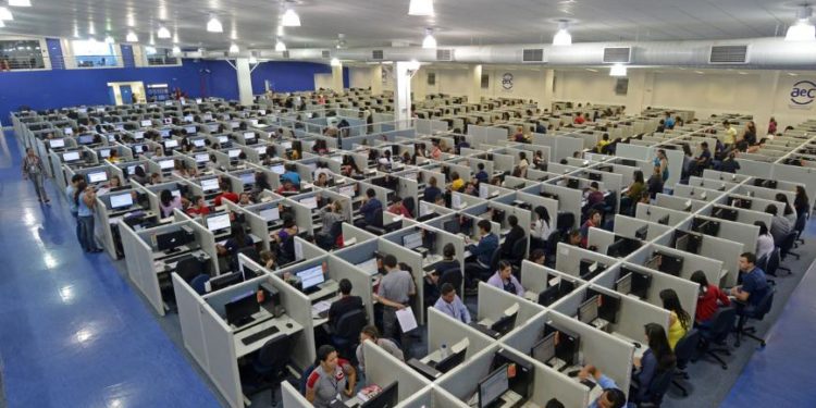 Empresas de telemarketing não estão cumprindo regra do 0300