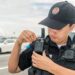 Câmeras portáteis estarão nos uniformes de PMs em maio