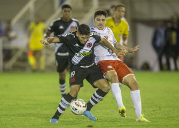 Vasco empata com a Tombense pelo Campeonato Brasileiro