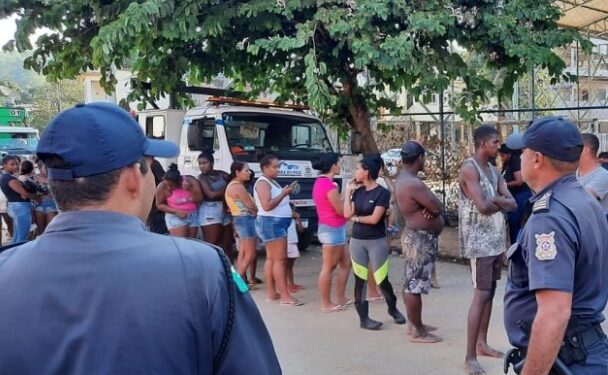 Secretarias de Barra do Piraí dão auxílio às famílias atingidas pela enchente