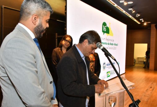 Serfiotis representa 92 prefeitos na assinatura do Rede + Brasil