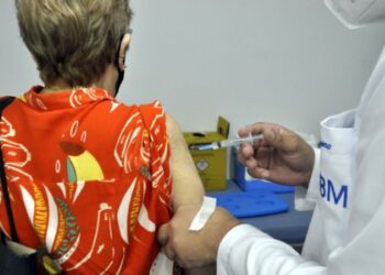 Barra Mansa vacina contra Covid-19, Influenza e sarampo nesta segunda