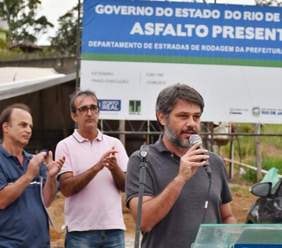 Serfiotis inicia asfaltamento de ruas no Jardim das Acácias