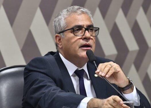 Deputado quer implantar o auxílio combustível