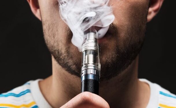 Oncologistas alertam sobre riscos de liberação do cigarro eletrônico
