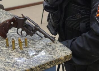 Homem é preso com armas no Nova Esperança em Barra Mansa