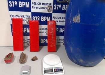 Drogas são apreendidas em tonel em Resende