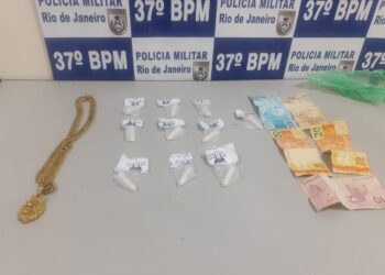 Menor é apreendido com cocaína em Resende
