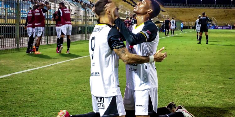 Legenda: Voltaço
