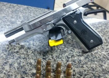 Homem é preso com pistola 9mm em Volta Redonda