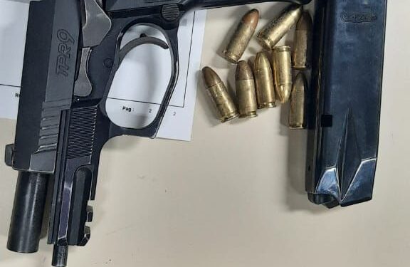 Homem é preso com pistola em Paraty