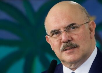 Desembargador do TRF 1 manda soltar ex-ministro da educação e pastores