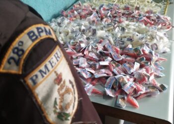 PM prende casal com munições e grande quantidade drogas no Açude