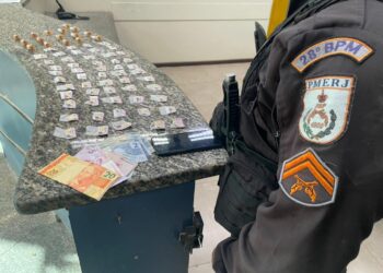 Cocaína e crack são apreendidos no Santa Inês