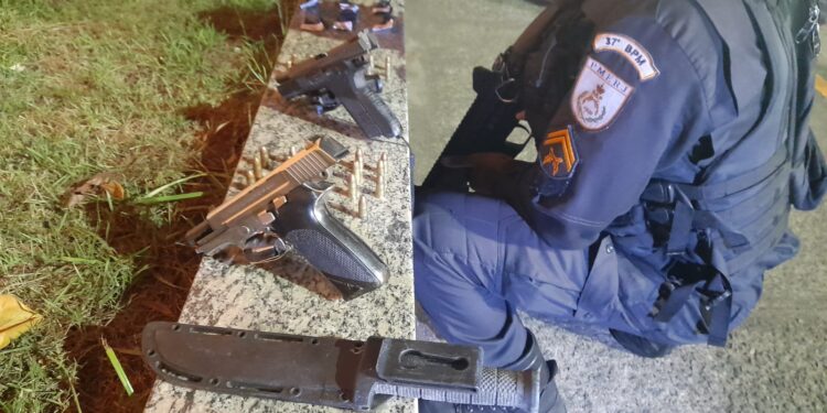 Armas e drogas são apreendidas em Resende