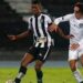 Botafogo perde de virada para o Goiás