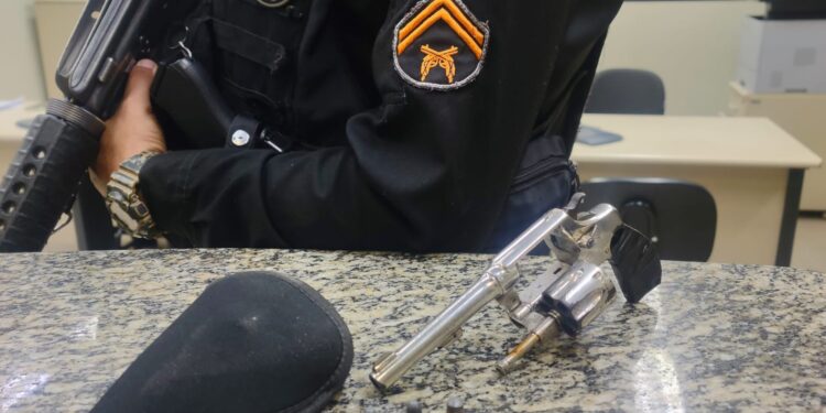 Assaltante é morto após tentar atirar em PM em BM