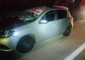 Roda solta causa acidente na Via Dutra