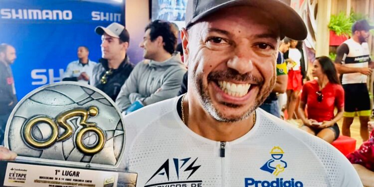 Barra-mansense Alex Peres vence L’Étape na categoria 50 a 54 anos