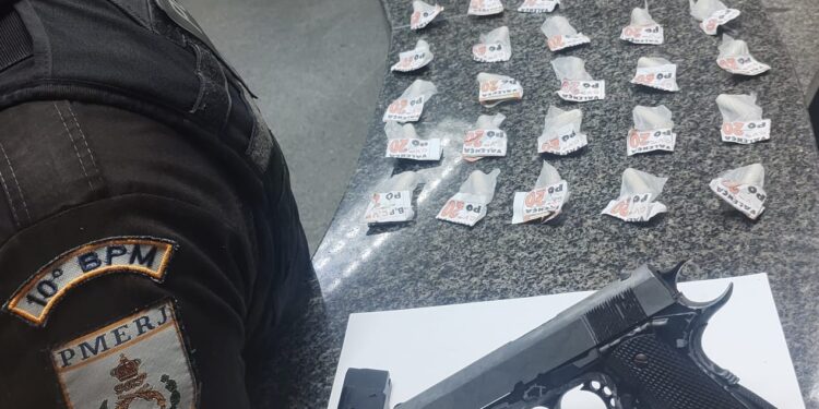 Drogas e arma são apreendidas em Valença