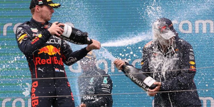 Fórmula 1: Verstappen vence na Hungria e segue líder da temporada