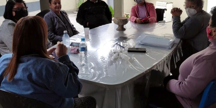 Pinheiral oferece atividades de Arte Terapia para mulheres