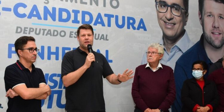 Lançamento de pré-candidatura de Tutuca reúne mais de 1,2 mil pessoas em VR e Pinheiral