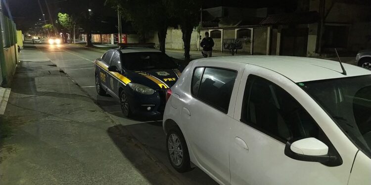 Homem é preso por embriaguez dirigindo na contramão na Dutra