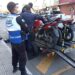 Segurança Presente apreende moto irregular na Amaral Peixoto