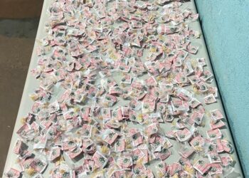 PM apreende adolescente com 780 pedras de crack em Volta Redonda