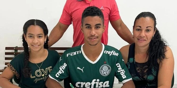 David Kauã, do Resende, tem parte dos direitos econômicos adquiridos pelo Palmeiras