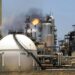 Petrobras reduz preço da gasolina pela segunda vez seguida