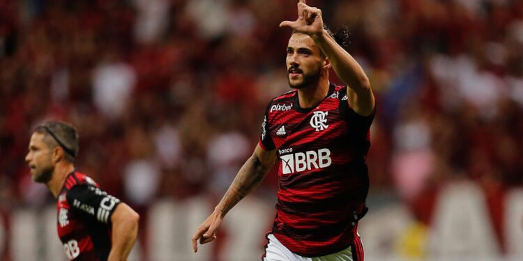 Flamengo vence Coritiba pelo Brasileirão