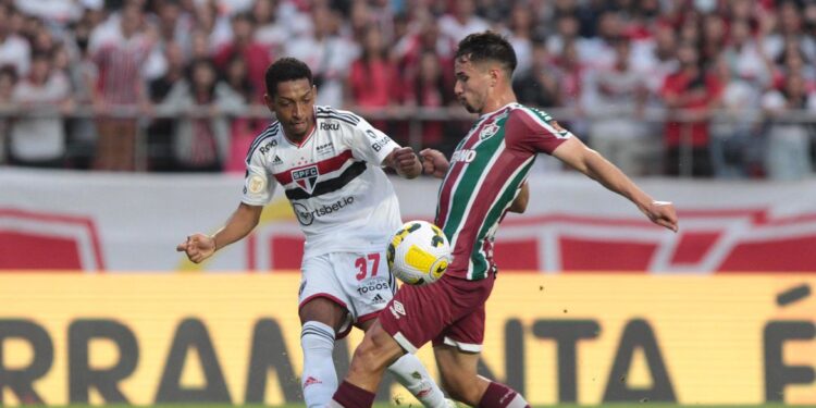 Fluminense empata com São Paulo no Brasileirão