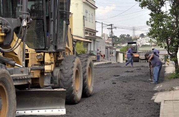 Prefeitura de BM vai asfaltar 144 ruas até o fim de 2022