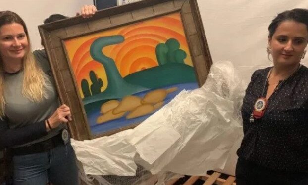 Filha aplica golpe na mãe e vende obras de arte avaliadas em R$ 720 milhões; ela foi presa