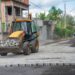 Obras de pavimentação no bairro Parque Mariana em ritmo acelerado