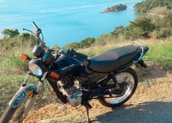 Homem tem moto furtada na Japuíba, em Angra