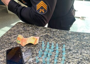 Menor de 16 anos é apreendido com 25 pinos de cocaína no Nova Esperança
