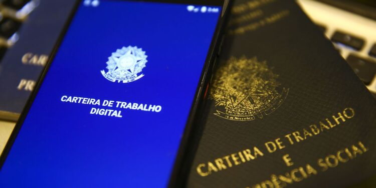 IBGE: desemprego registra queda em 22 estados