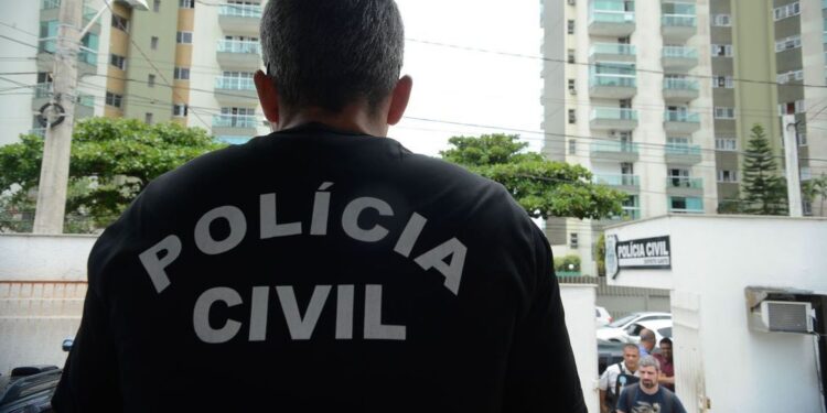 Polícia desarticula quadrilha que simulava roubo de cargas no Rio