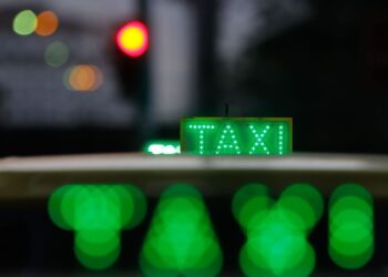 Prefeituras cadastraram 325 mil taxistas para receber o Bem-Taxista