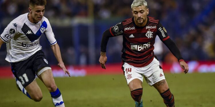 Libertadores: Flamengo defende vantagem sobre Vélez por vaga na final