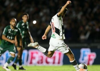 Vasco retoma caminho das vitórias na Série B