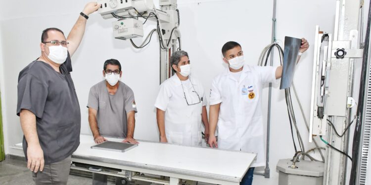 Hospital Municipal de Porto Real recebe novo aparelho de Raio X