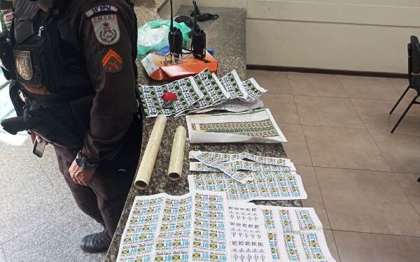 Polícia Militar encontra material do tráfico em BM